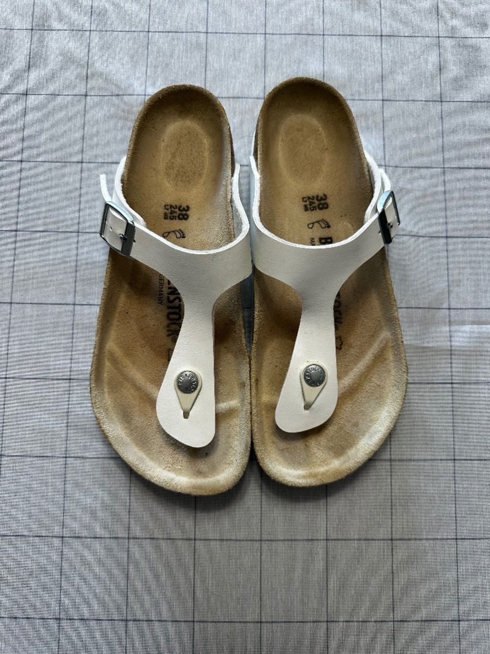 White Birkenstock Leather Gizeh 38 7 1/2
